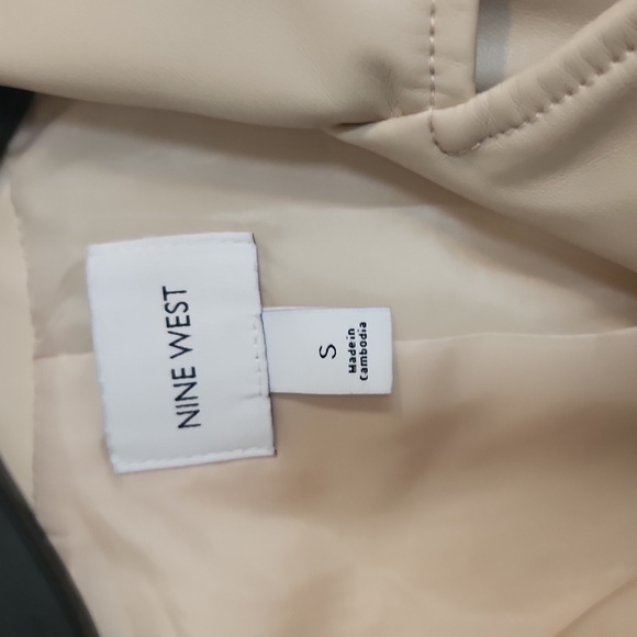 NWT.  Nine West jacket. Small. Beige. - Picture 2 of 6